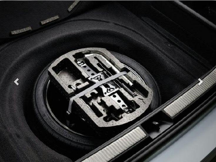 Skoda Superb 2024 on Spare Wheel Tool Kit