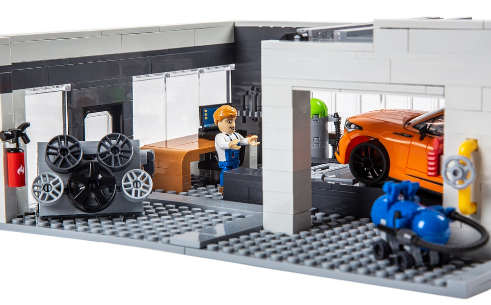 SKODA Enyaq Coupe vRS & Building Block Station